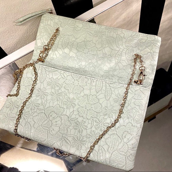 Urban Expressions Dorothy Seafoam Crossbody Clutch - Picture 5 of 12
